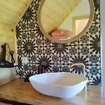Climatise Avec Baignoire 2 Personnes