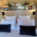 بيت ضيافة Climatise Avec Baignoire 2 Personnes 3*