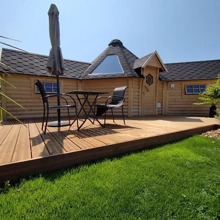 Guest house Climatise Avec Baignoire 2 Personnes *