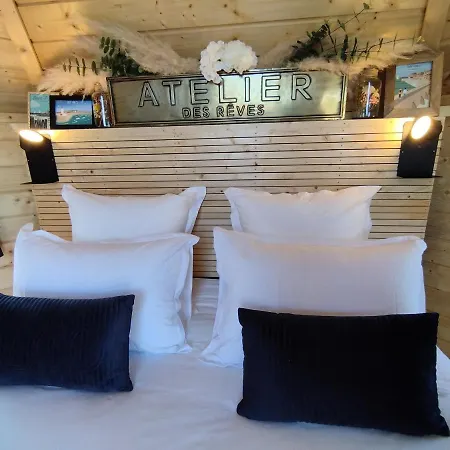 Guest house Climatise Avec Baignoire 2 Personnes *