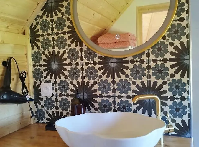 Climatise Avec Baignoire 2 Personnes