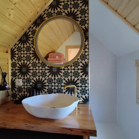 Climatise Avec Baignoire 2 Personnes בית הארחה