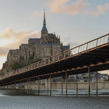 Climatise Avec Baignoire 2 Personnes בית הארחה