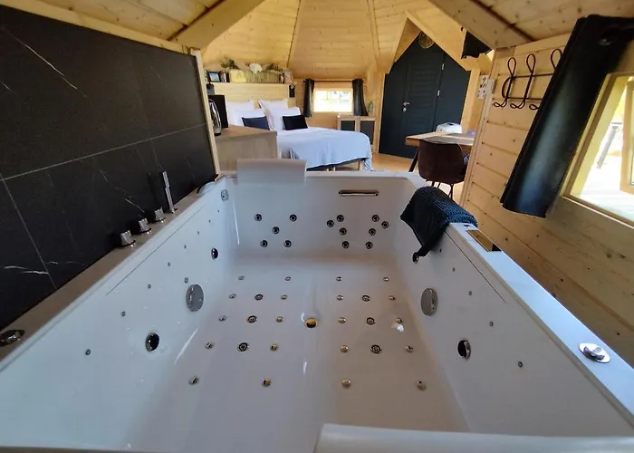 Climatise Avec Baignoire 2 Personnes בית הארחה אברנשה